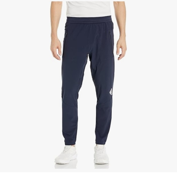 Adidas Designed Men’s Pants Regular Fit Tapered Leg Black Small NWT Training - Picture 1 of 10